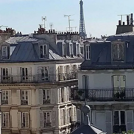 Roi Rene Hotel 2*